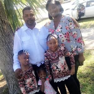 Meet your Posher, Deanesha